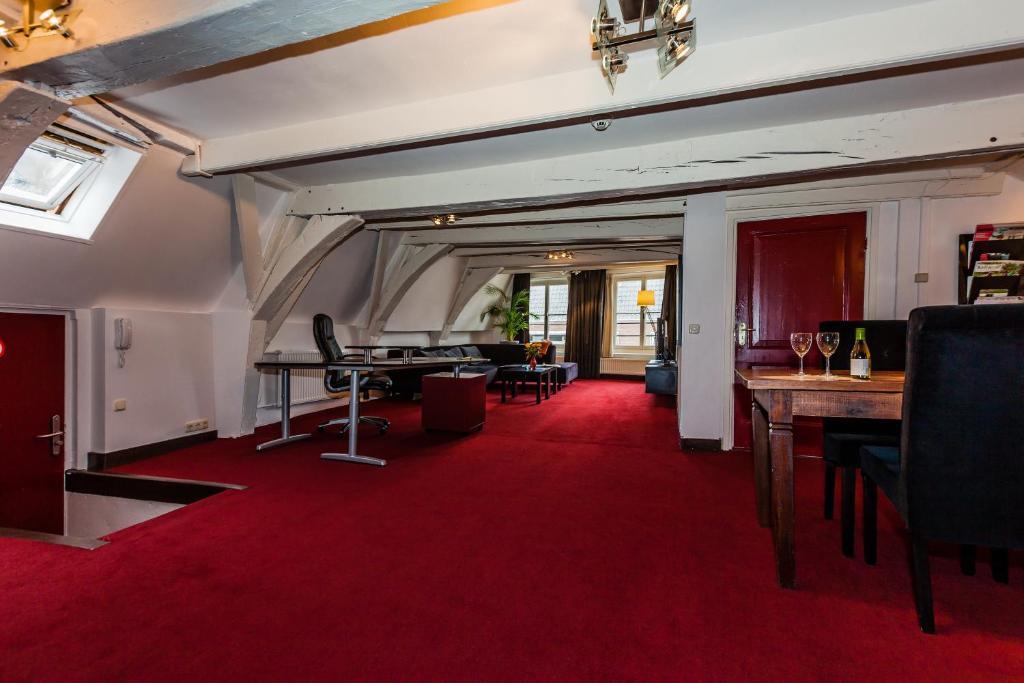 Hotel De Vischpoorte, Hartje Deventer En Aan De Ijssel Номер фото